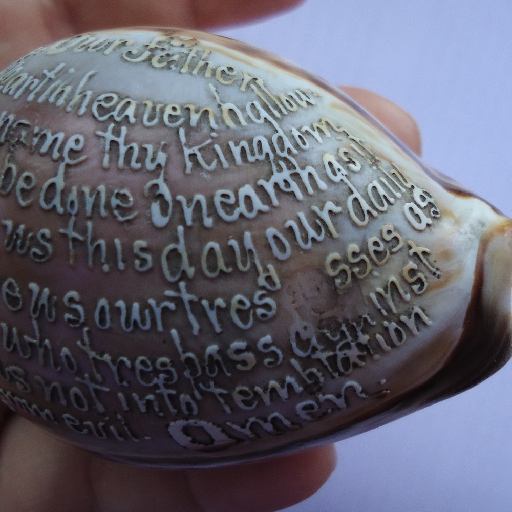 Vintage 3" Carved Natural Shell Seashell Christian Religious Lord’s Prayer - Picture 4 of 9